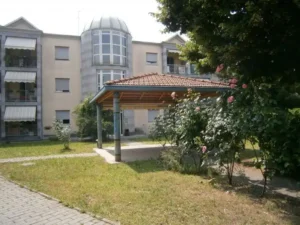 Centro-Polifunzionale-per-Anziani Centro-Polifunzionale-per-Anziani