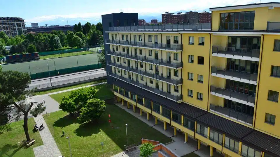 Casa Serena Casa Serena è una residenza sanitaria assistenziale per anziani non autosufficienti o con ridotta autonomia situata a Torino