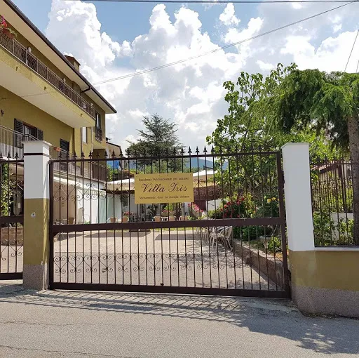 villa iris villa iris